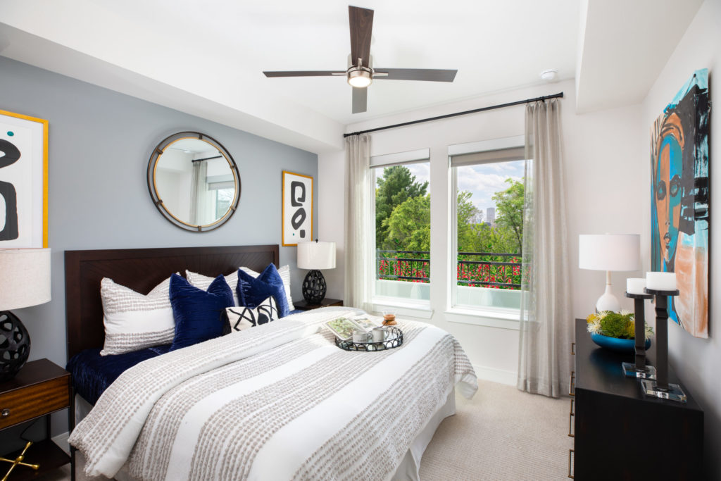 Spacious bedrooms with natural light - Live up to Your Desires